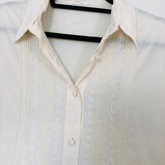 Vintage Cream Blouse - Picture 6 of 6
